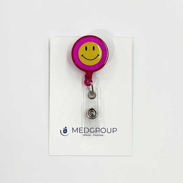 Бейдж для медика "Smile" розовый