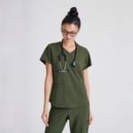 Женский медицинский костюм Grey's Anatomy™ Evolve оливковый — изображение 16
