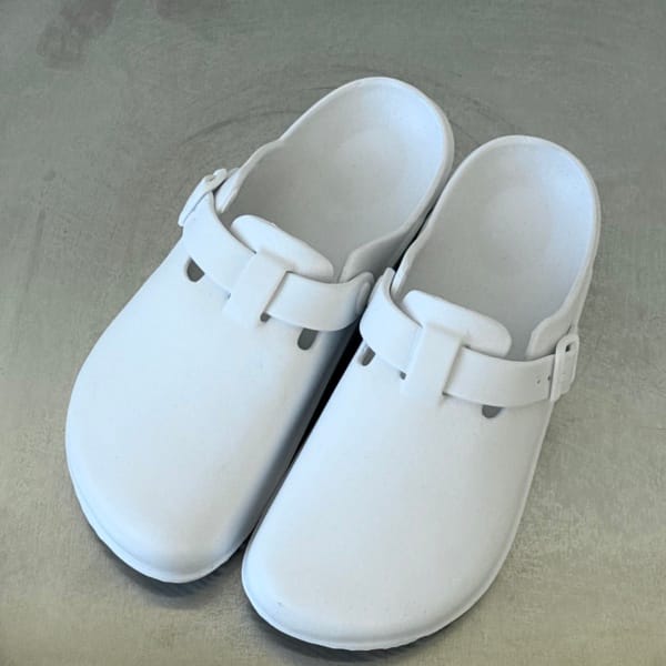 Медичні сабо Plum білі AT0225 WHT UNISEX